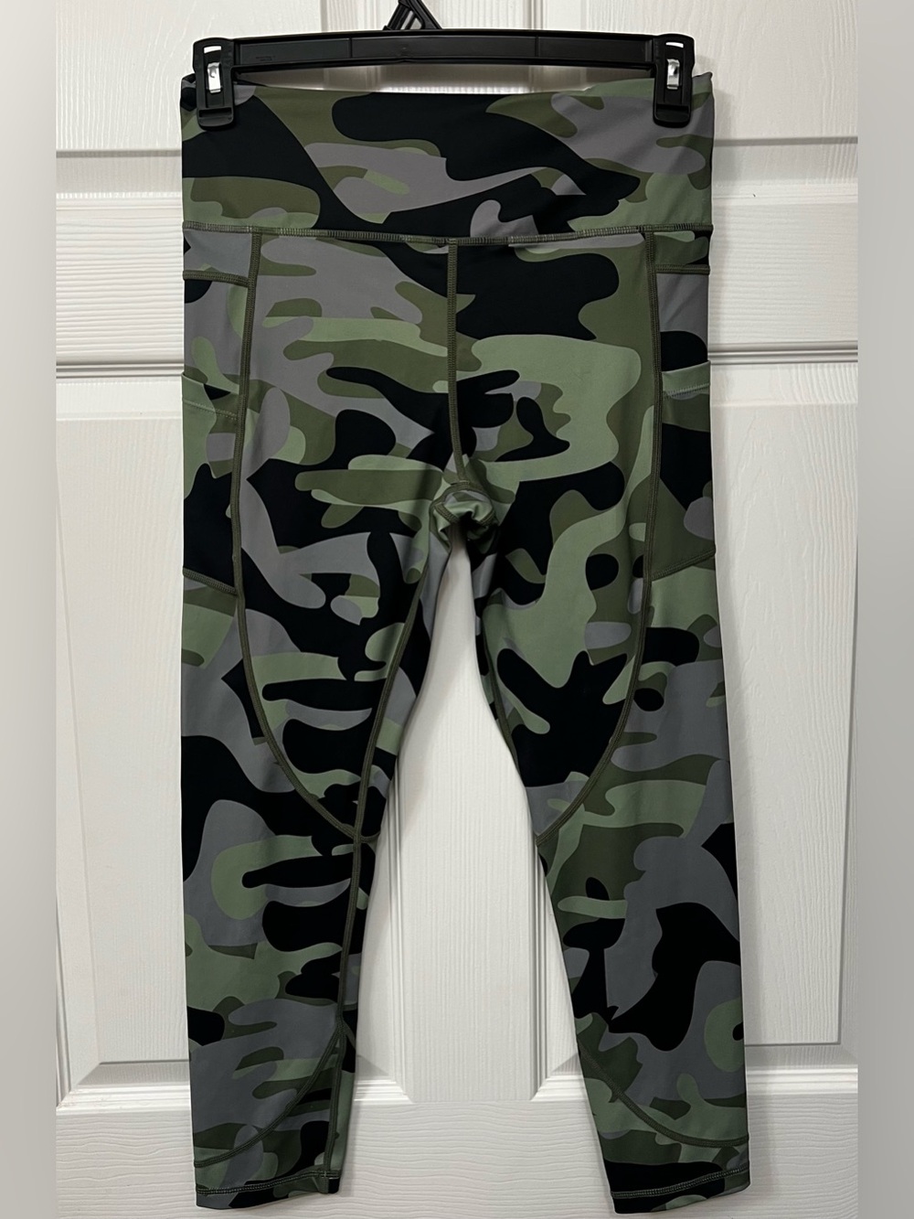 Zyia Active Camo Leggings Womens 12 Green Gym Yoga Running Hike Crop 24" Inseam